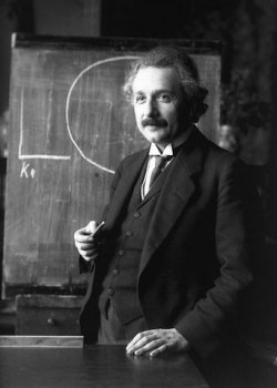Albert Einstein (1921) Photo: F. Schmutzer, Wikimedia Commons