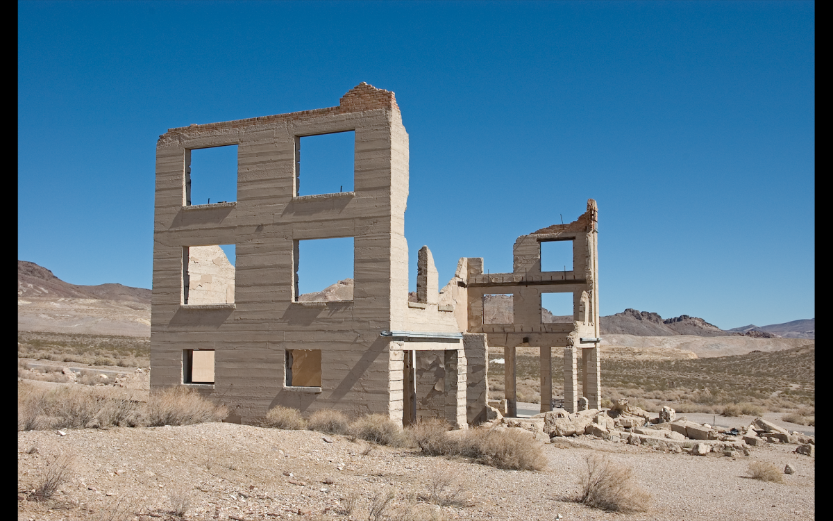 Urbanizing the Mojave: A photo exhibit by Ralph Stern and Nicole Huber in the Arch 2 Gallery