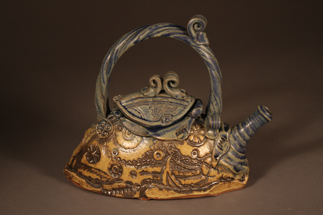 Teapot by Wayne Cardinalli. An example of the work of one of the Vietnam War resistors who came to Canada.