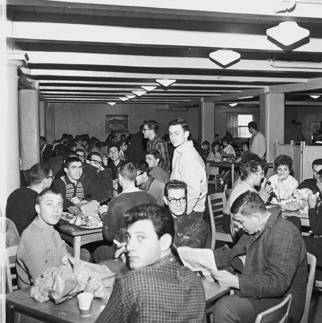University Cafeteria.<br />
Source: University of Manitoba Archives & Special Collections