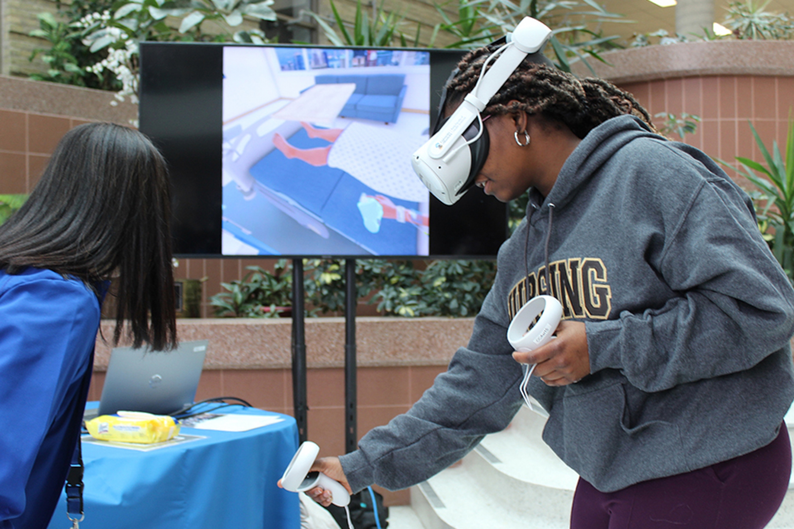 Student using VR technology 