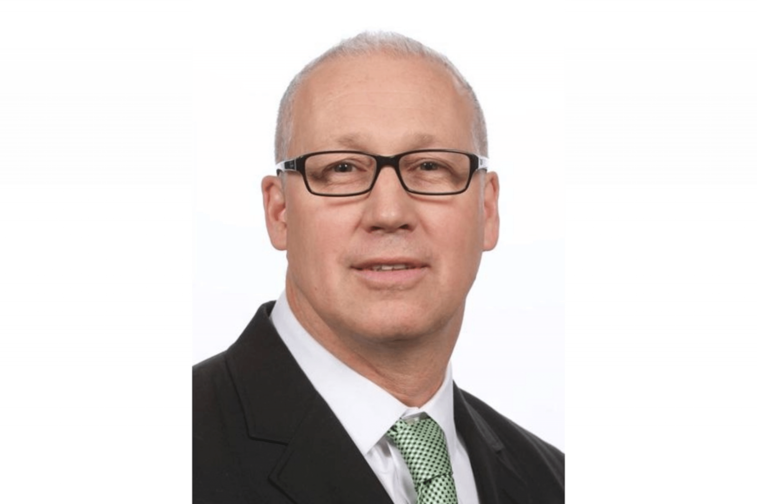 Headshot image of Dr. Jason Peeler