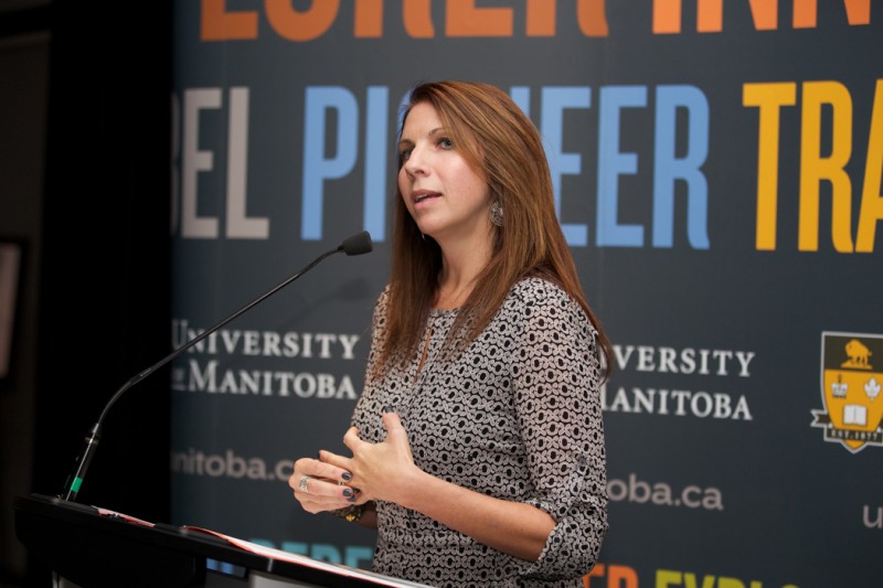 Melanie Verhaeghe speaks at the 2013 ICS Welcome Dinner.