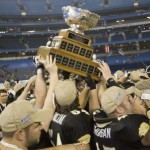 The Bisons football team wins the Vanier Cup in 2007. (photo credit: Jeff Chan)