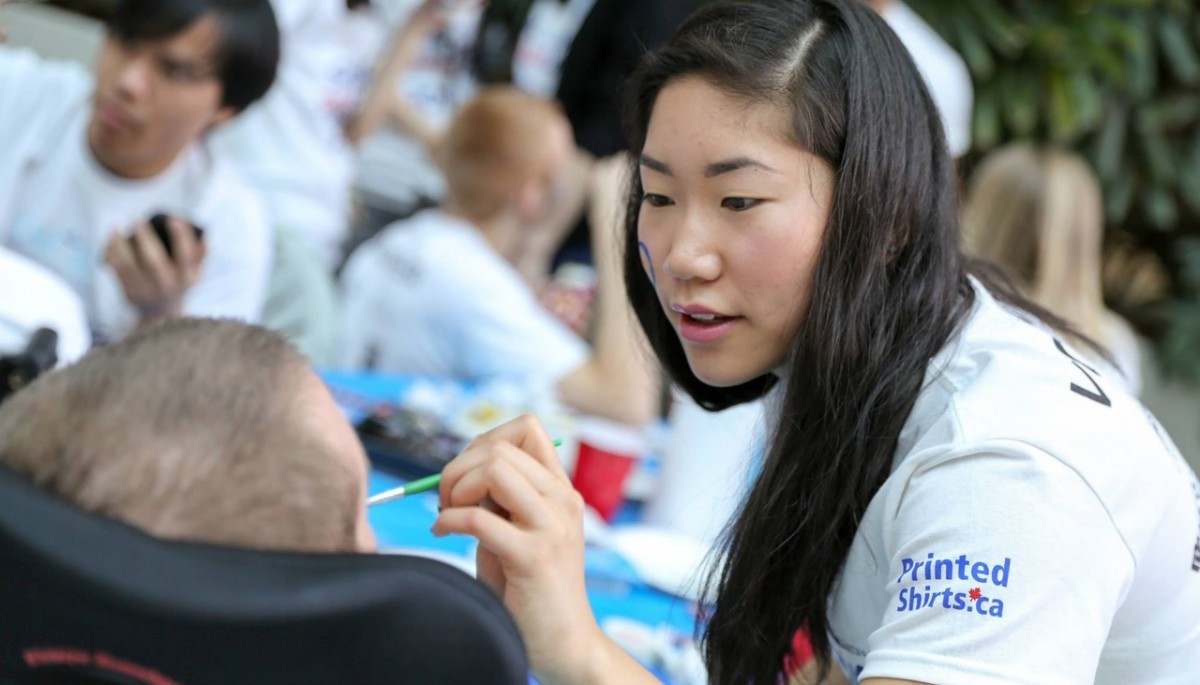 First-year dentistry student Gladys Yeung took part in Sharing Smiles Day on April 25 // Photo by Cleve Kim