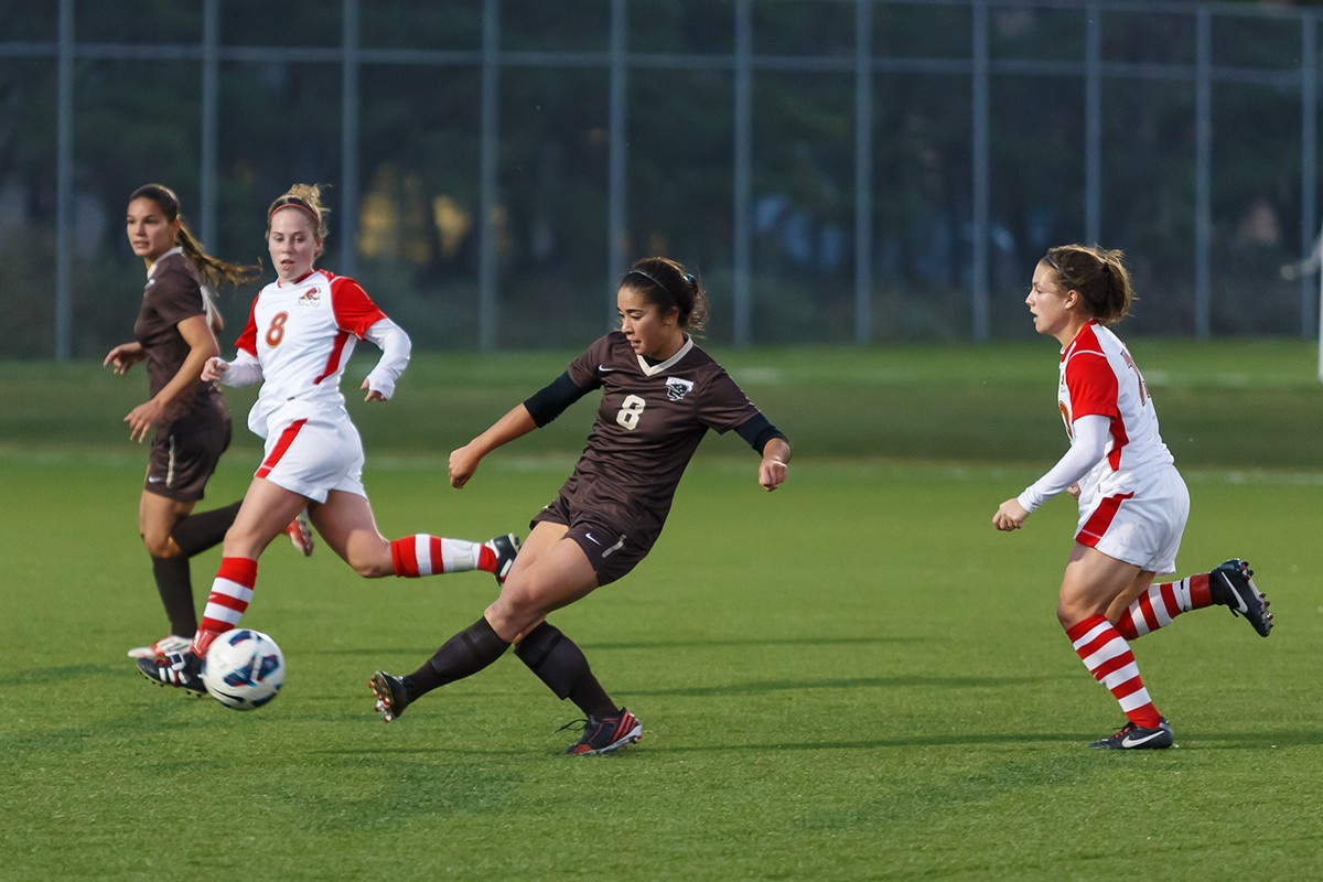 Bison soccer player Amanda Wong