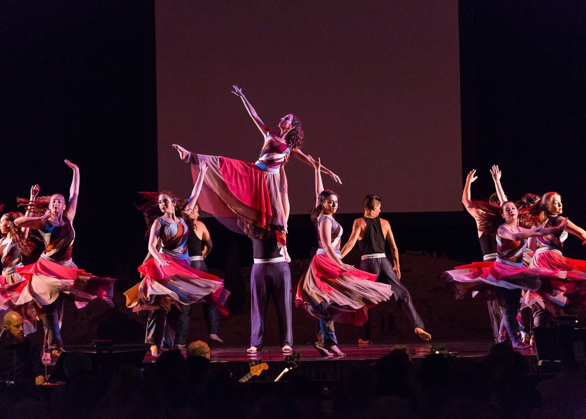 Sarah Sommer Chai Folk Ensemble // Photo: Jordan Nepon Photography