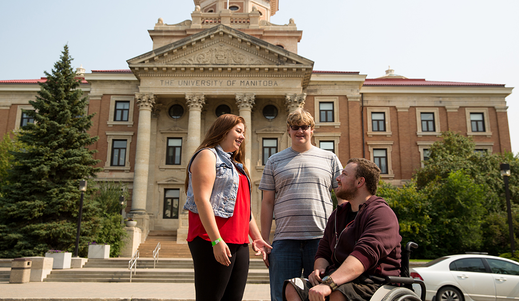 U of M students outside the Administration Building.