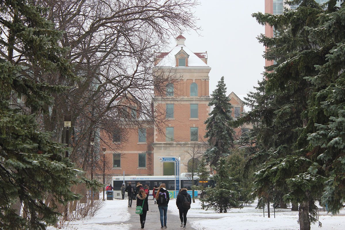 The University of Manitoba welcomed back all faculty and students to classes on Tuesday, Nov. 22, 2016.