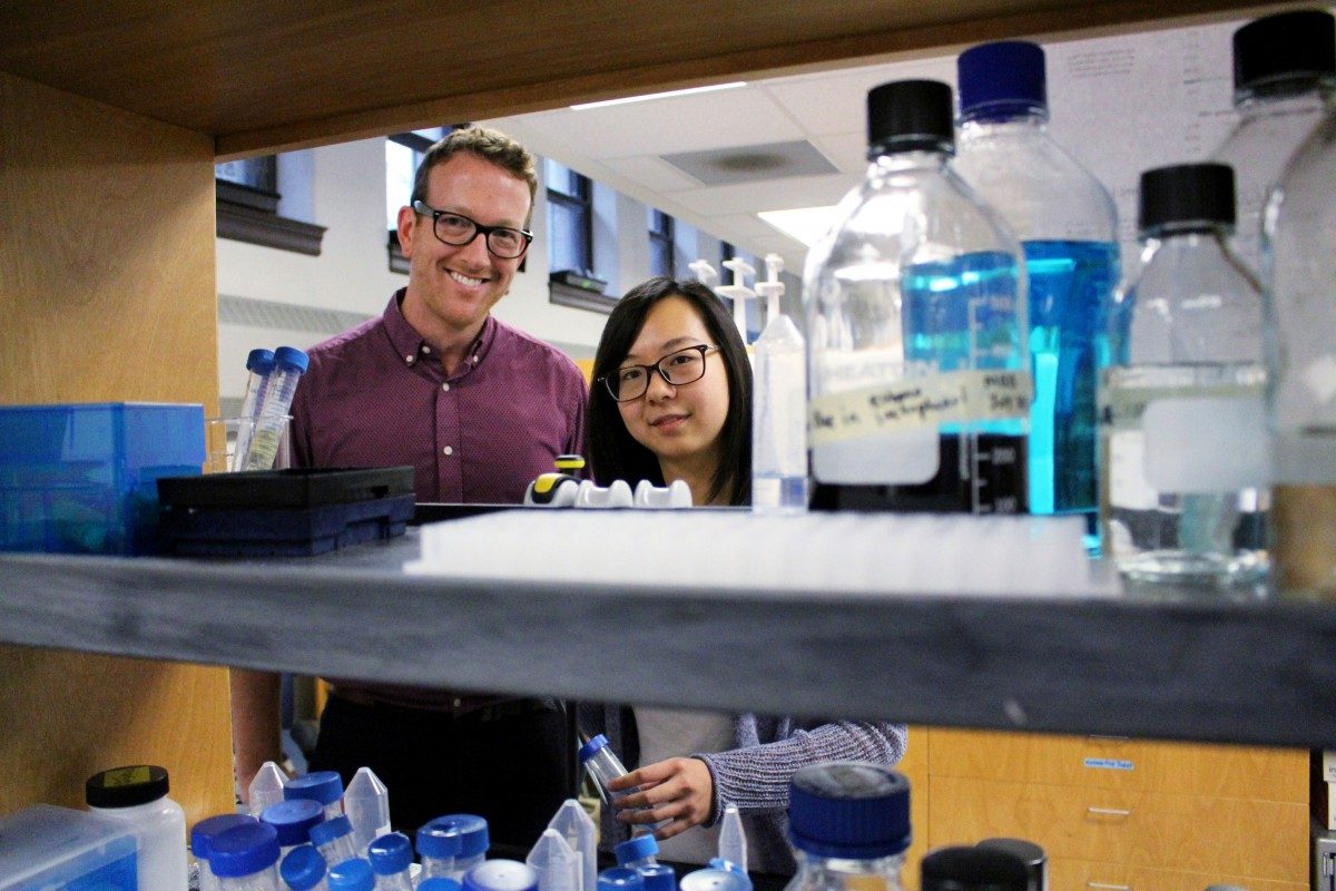 Mark Belmonte mentored Vanessa Hoi as part of Experience Research, the undergraduate research award offered by the office of the vice-president (research and international). // Photo by Kaitlin Vitt