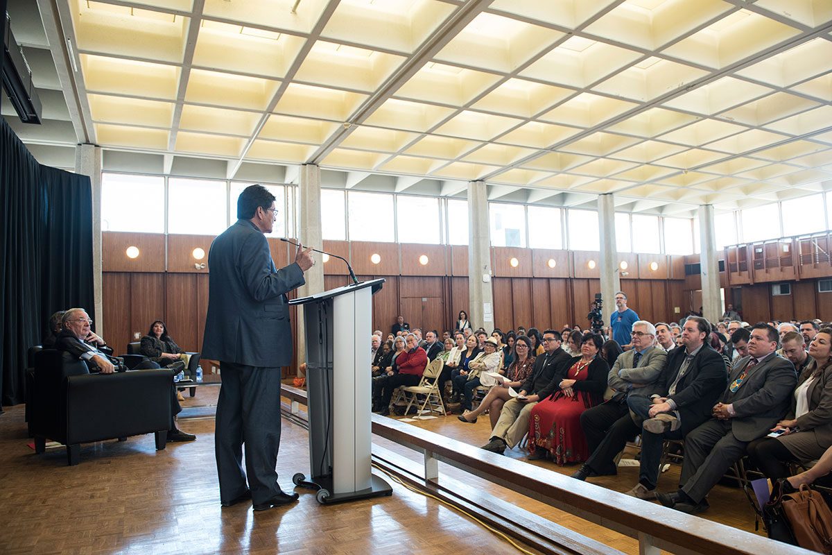 Ovide Mercredi speaks at the 2017 Indigenous Leadership Roundtable.