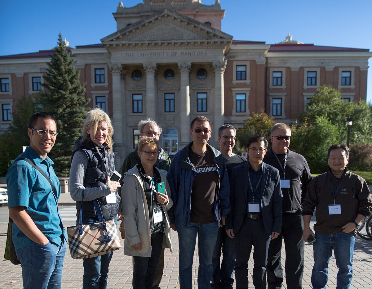 A view of the Admin Building, taken during the 2015 Homecoming Campus Tour