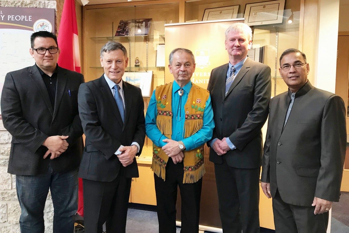 Canada Research Chair Announcement, from left to right: Frank Deer, Terry Duguid, Elder Norman Meade, Jörg Stetefeld, Digvir Jayas