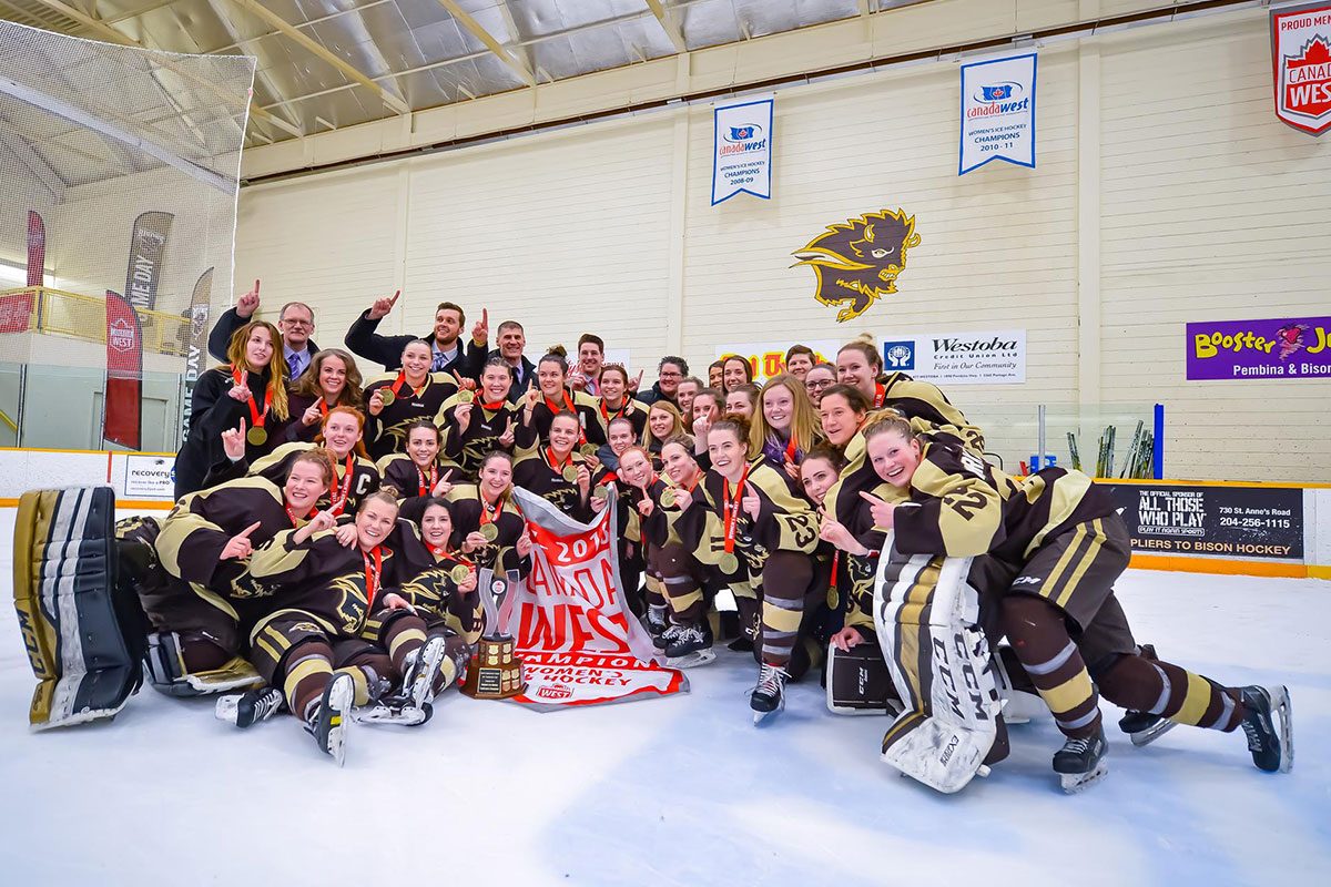 The 2018 Canada West Champion Bisons. // Photo by Jeff & Tara Miller