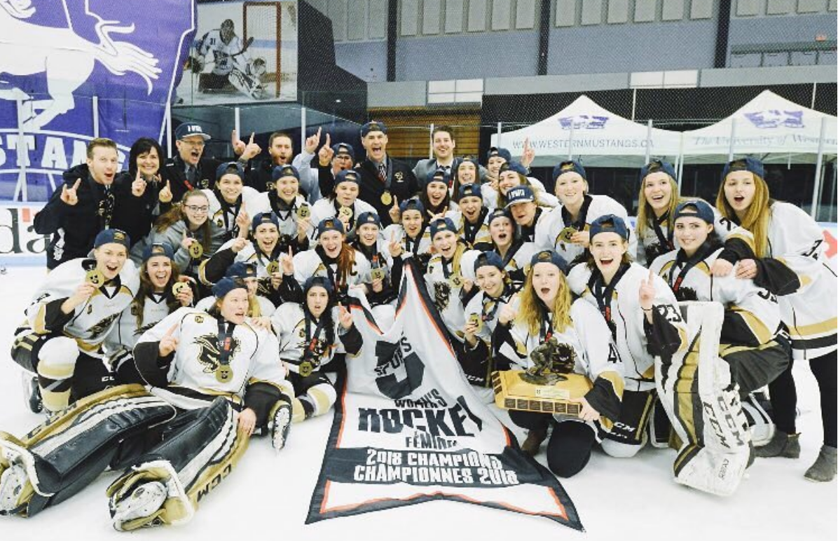 The Bison women's hockey team bring home the gold in the U SPORTS National Championships! Shared via @UMStudent on Instagram.