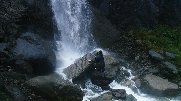 Kaoru Ryan Suzuki Glacier Falls, film still