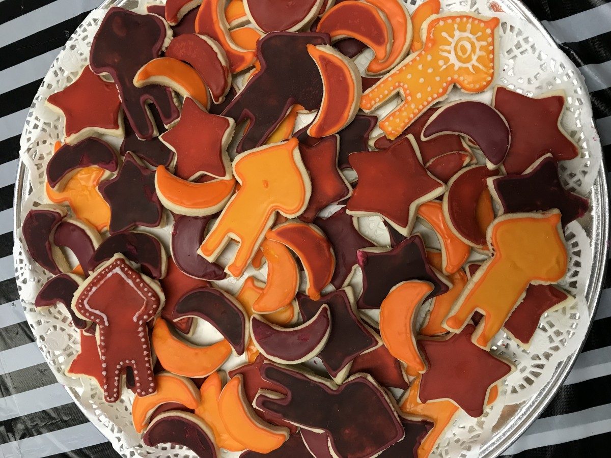 Cookies on a plate for Ramadan