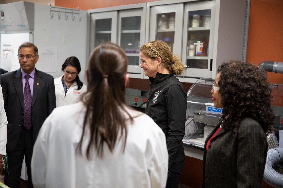 Governor General Julie Payette visits the Richardson Centre for Functional Foods and Nutraceuticals