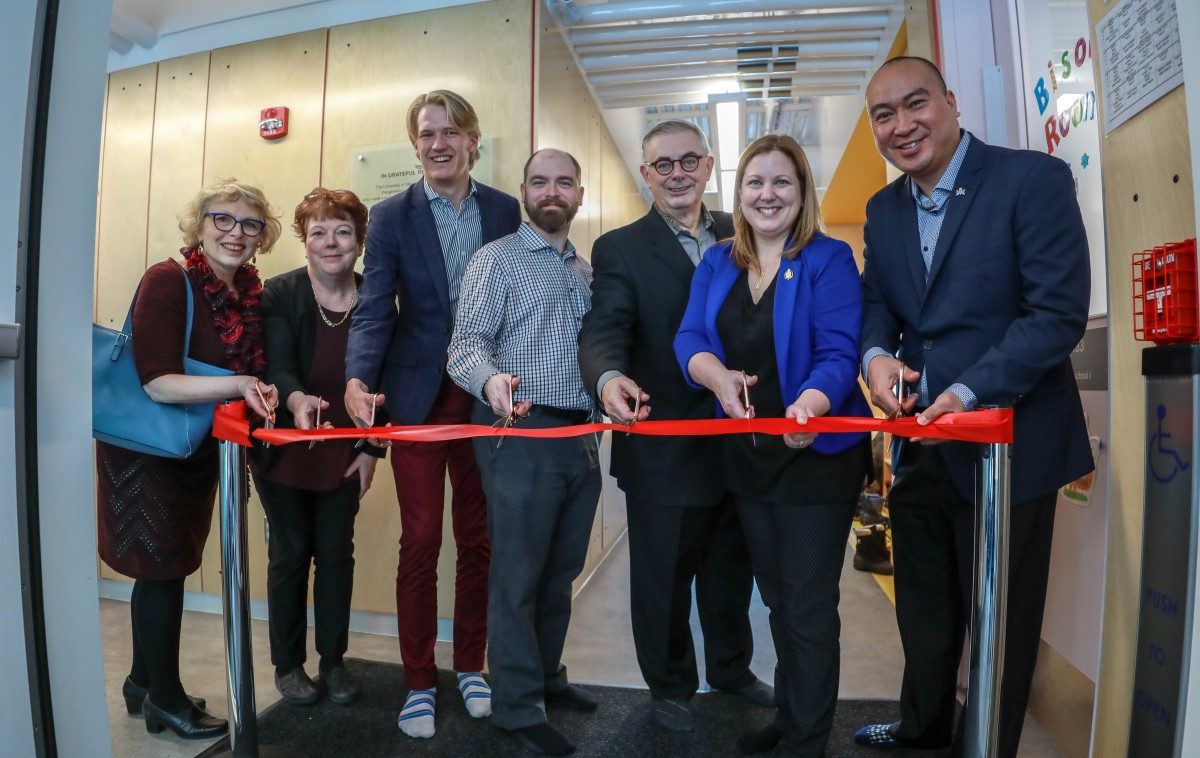 Susan Gottheil, Vice-Provost (Students);, Dawn Montebruno, Executive Director, Campus Children’s Centre; Jakob Sanderson, UMSU president; Carl Neumann, UMGSA president; David Barnard, U of M President and Vice-Chancellor; Sarah Guillemard, MLA Fort Richmond; and Jon Reyes, MLA St. Norbert