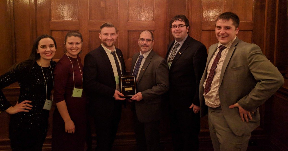 The University of Manitoba Faculty of Law was pleased to host the 2019 Laskin Moot Competition. Robson Hall's team of Researcher / Student Coach: Natalie Copps, Tamara Edkins, Andrew Clark, Jason Winter, and Alex Krush with Coach Denis Guénette (centre), won the "Spirit of the Laskin" award.