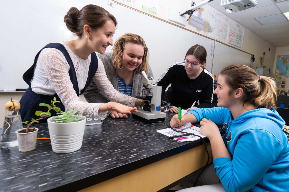 Elvina science classroom