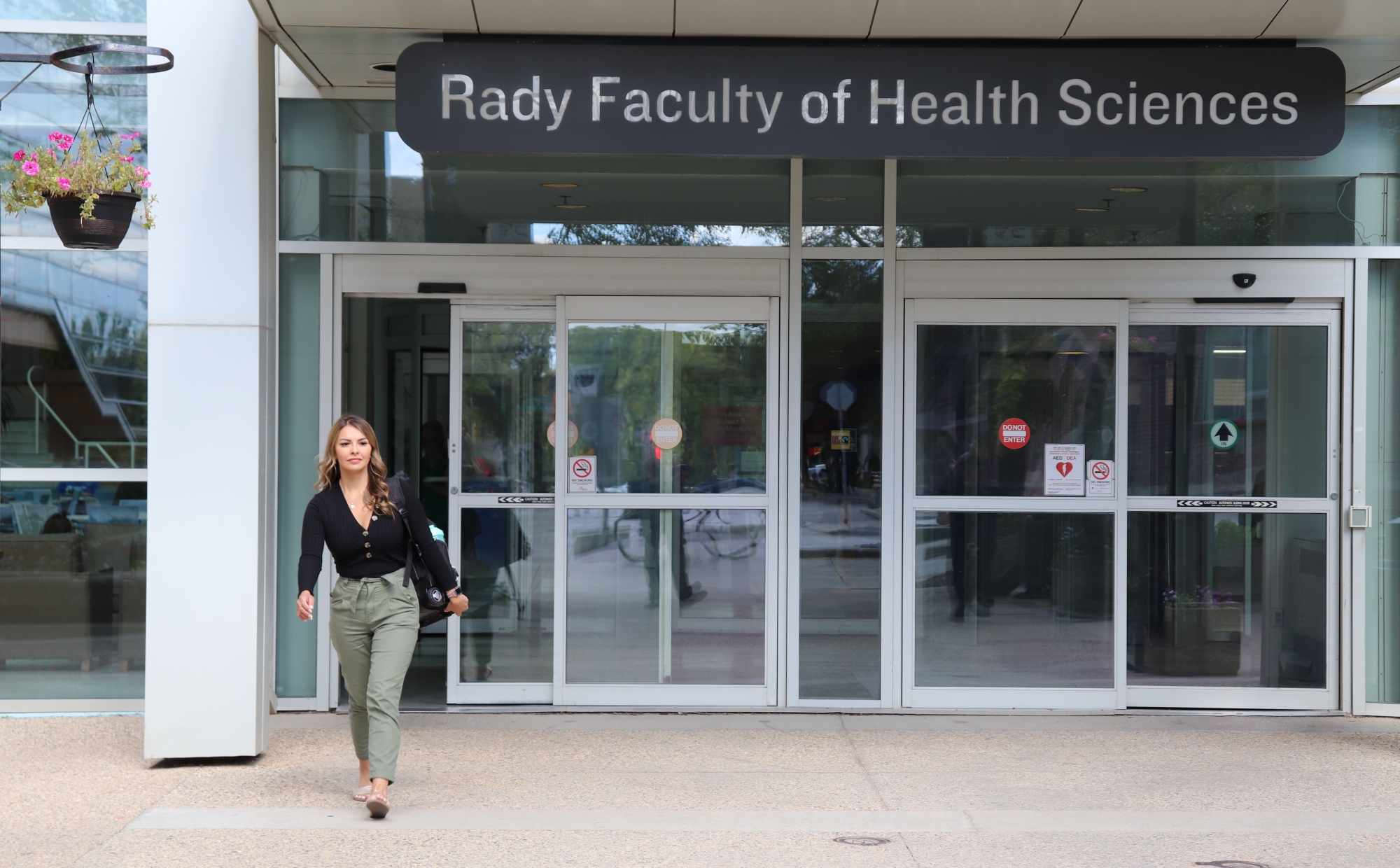 UM Today | Rady Faculty Of Health Sciences | Orientation Sets Students ...