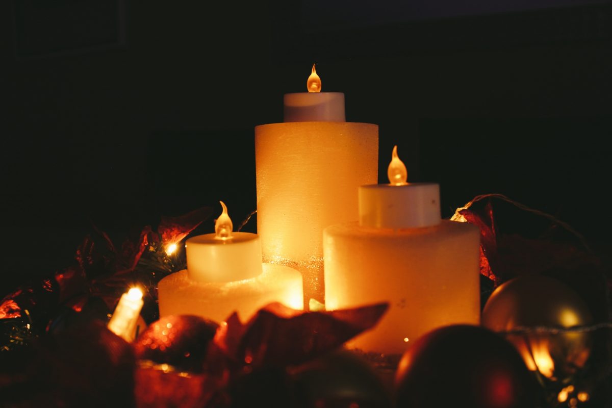 Holiday candles