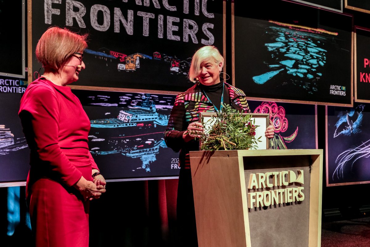 Dr. Dorthe Dahl-Jensen receives the 2020 Mohn Prize - Photo: Alberto Grohovaz / Arctic Frontiers 2020.