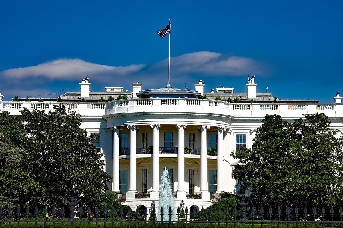 White House image from Pixabay.