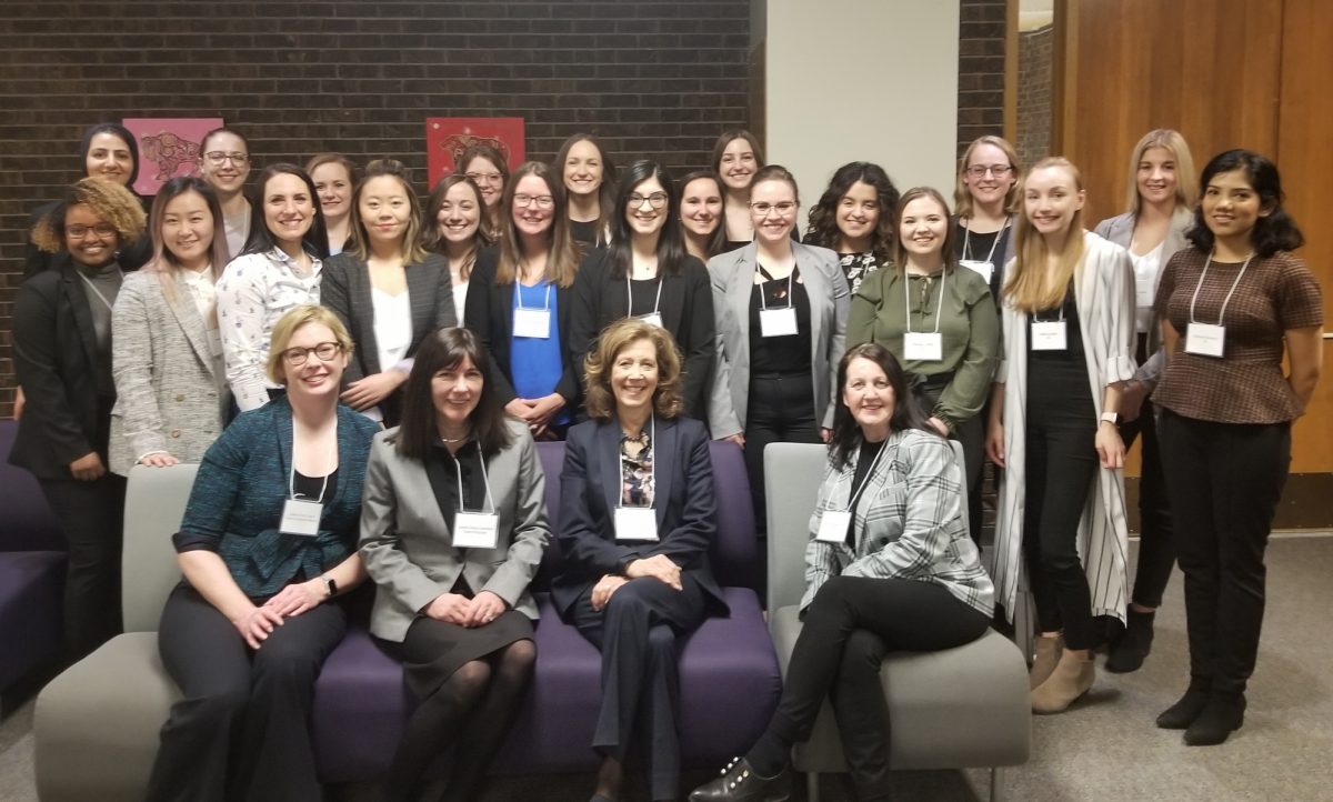 Photo of women judges with female law students at the 2020 Evening with Women Judges event