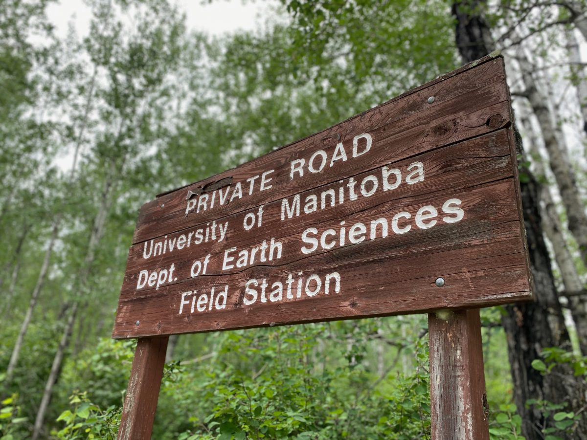 Sign saying the Department of Earth Sciences