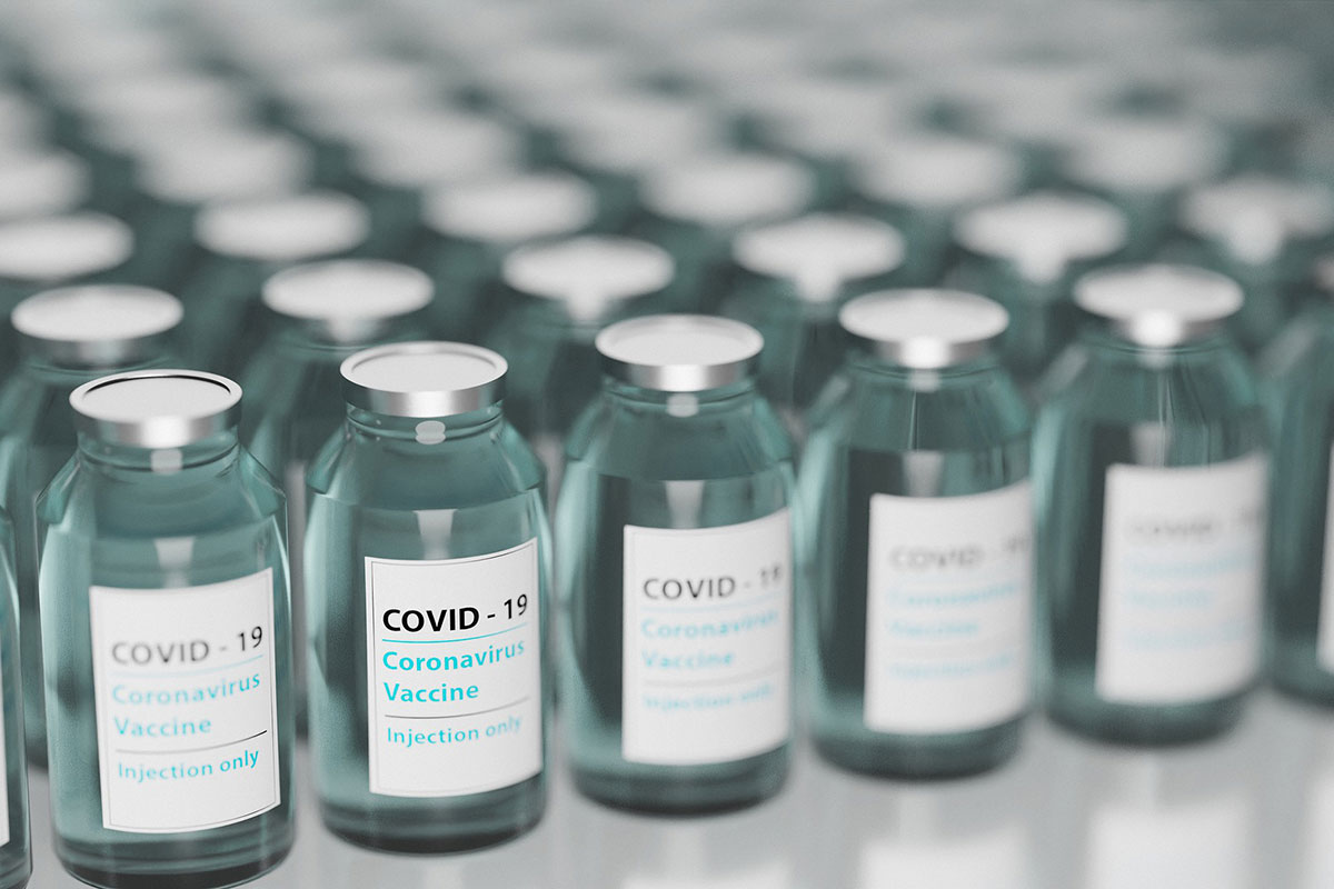 COVID vaccine vials. // Image from Pixabay