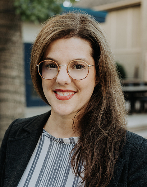 Headshot of Tracie Afifi.