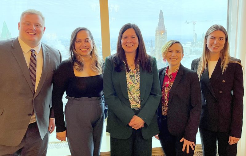 Bastarache Moot team members were excited to meet Justice Michelle O’Bonsawin in Ottawa. Left to right: Dominique Gibson (2L), Trusha Dash (2L), Justice O’Bonsawin, Seth Lozinski (2L), and Marie Boyd (2L)
