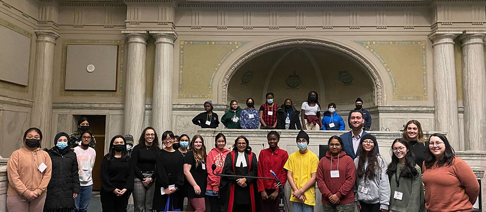 CanU Law program kids with Judge Kusham Sharma after mini moot at law courts fall term 2023