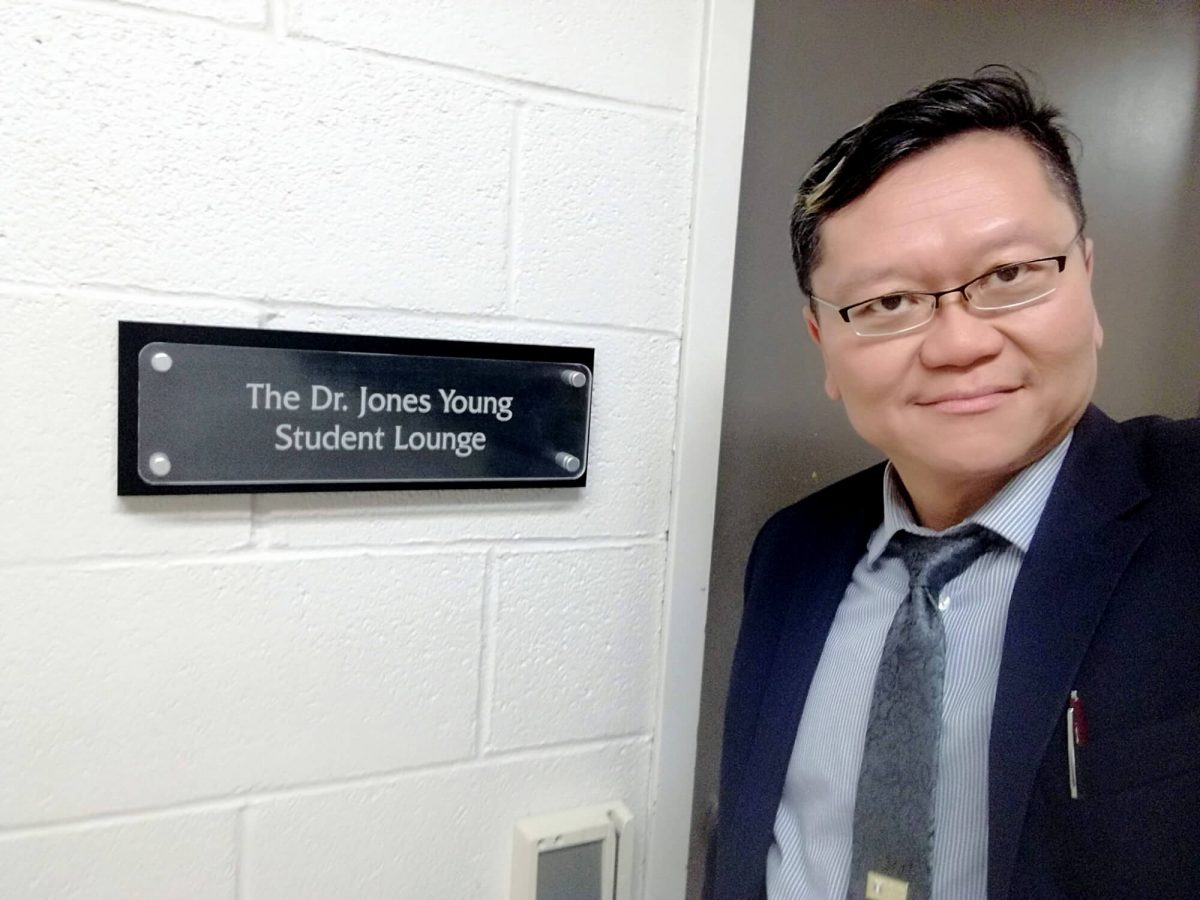 Dr. Gerald Niznick College of Dentistry graduate Dr. Jones Young has supported UM by establishing the Dr. Jones and Katie Young Scholarship in Dentistry and funding the Dr. Jones Young Student Lounge.