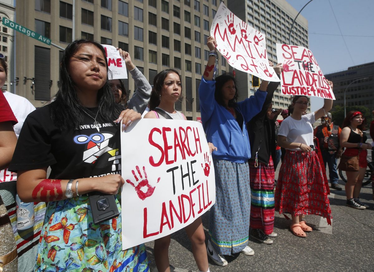 An ethicist calls the government’s decision to not support a search for murdered Indigenous women immoral. Pictured here is a protest to support the search in Winnipeg. (THE CANADIAN PRESS/John Woods)