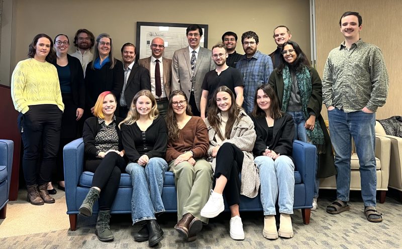 Justice Gerald Heckman visited Robson Hall on October 13 and enjoyed a reunion with Faculty and students in the Access to Justice in French Concentration program that he was instrumental in creating.