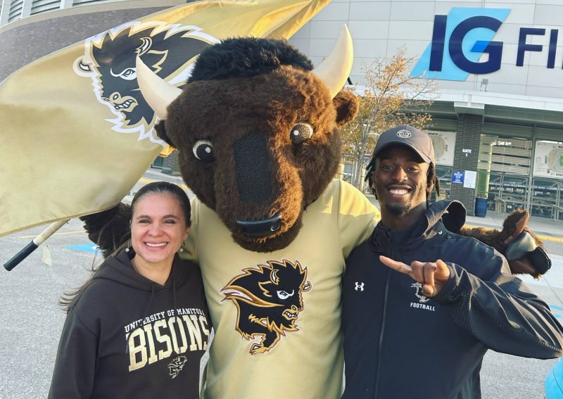 Tracy Bowman with Billy the Bison and AKGassama at Homecoming 2023