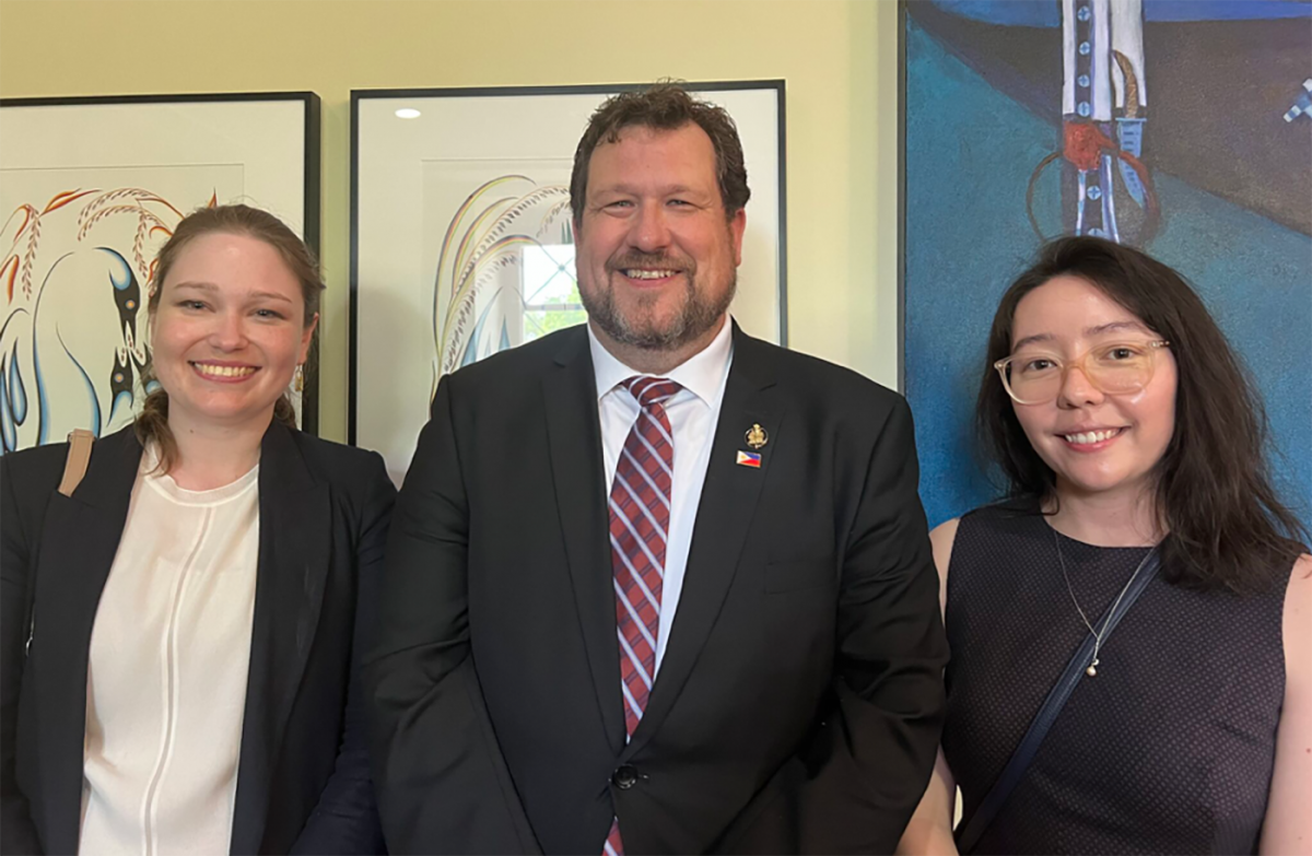 Left to right: Lisa Haydey, The Honourable Glen Simard, Kassandra Taverner