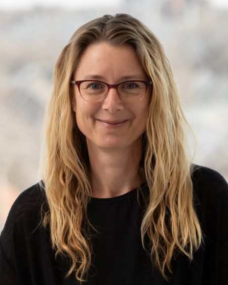 Portrait of Dr. Jennifer Kornelsen. 