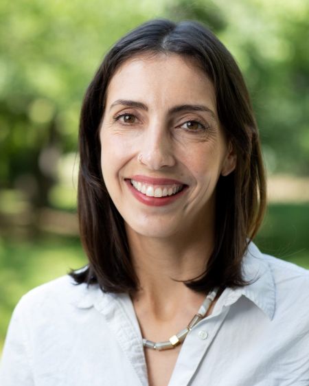 Portrait of Dr. Leslie E. Roos. 