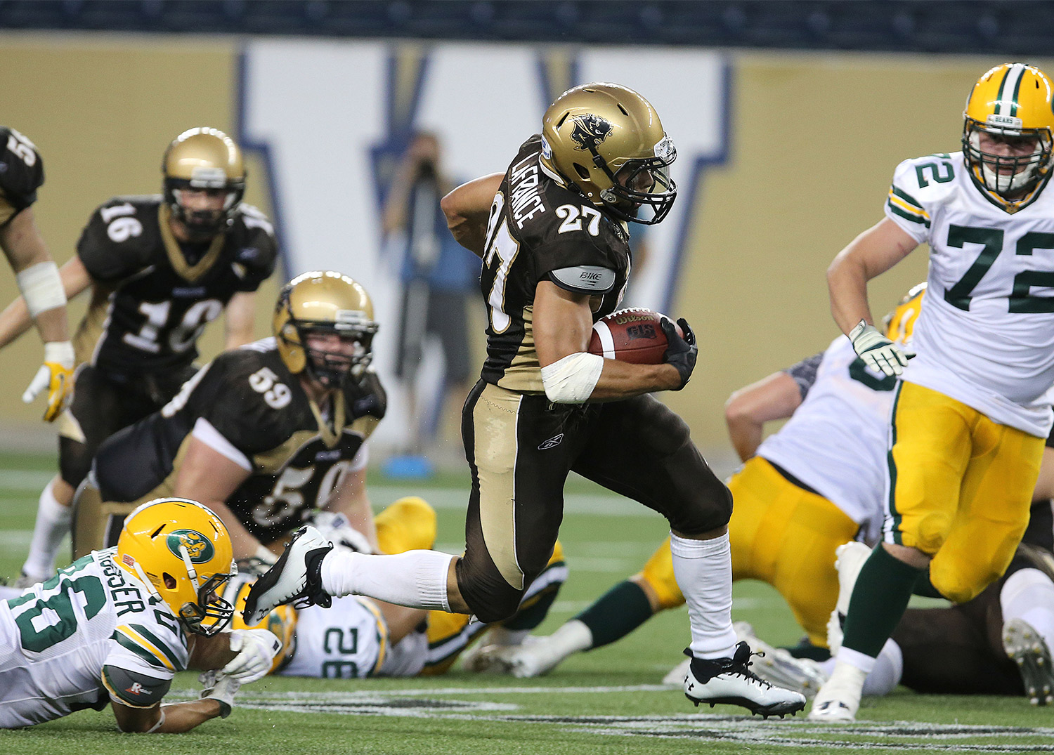 Modern-day Bisons playing at Investors Group Field.