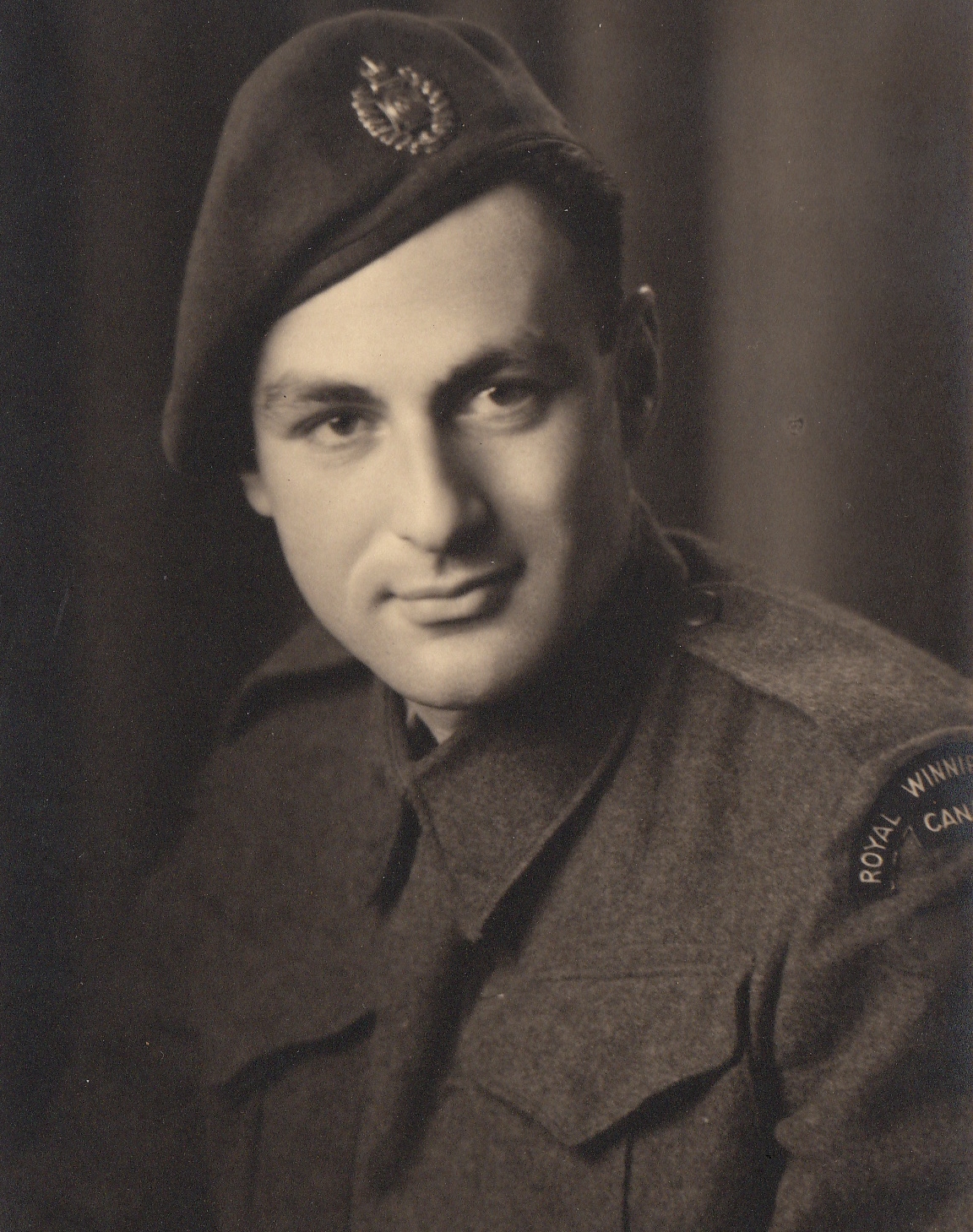 Hans (John) Wolpe in Canadian Army uniform. // Photo courtesy of Lisa Wolpe.