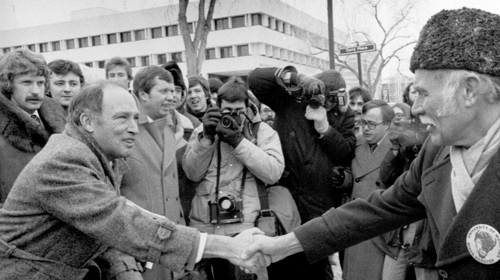 Prime Minister Justin Trudeau’s father, Pierre Elliott Trudeau, also visited the University of Manitoba 38 years ago. Trudeau shakes hands with former U of M President Ralph Campbell in 1980, while Trudeau was campaigning in the federal election.